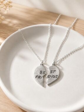 Kelly & Katie Silver Best Friends Broken Heart Pendant Necklace Set